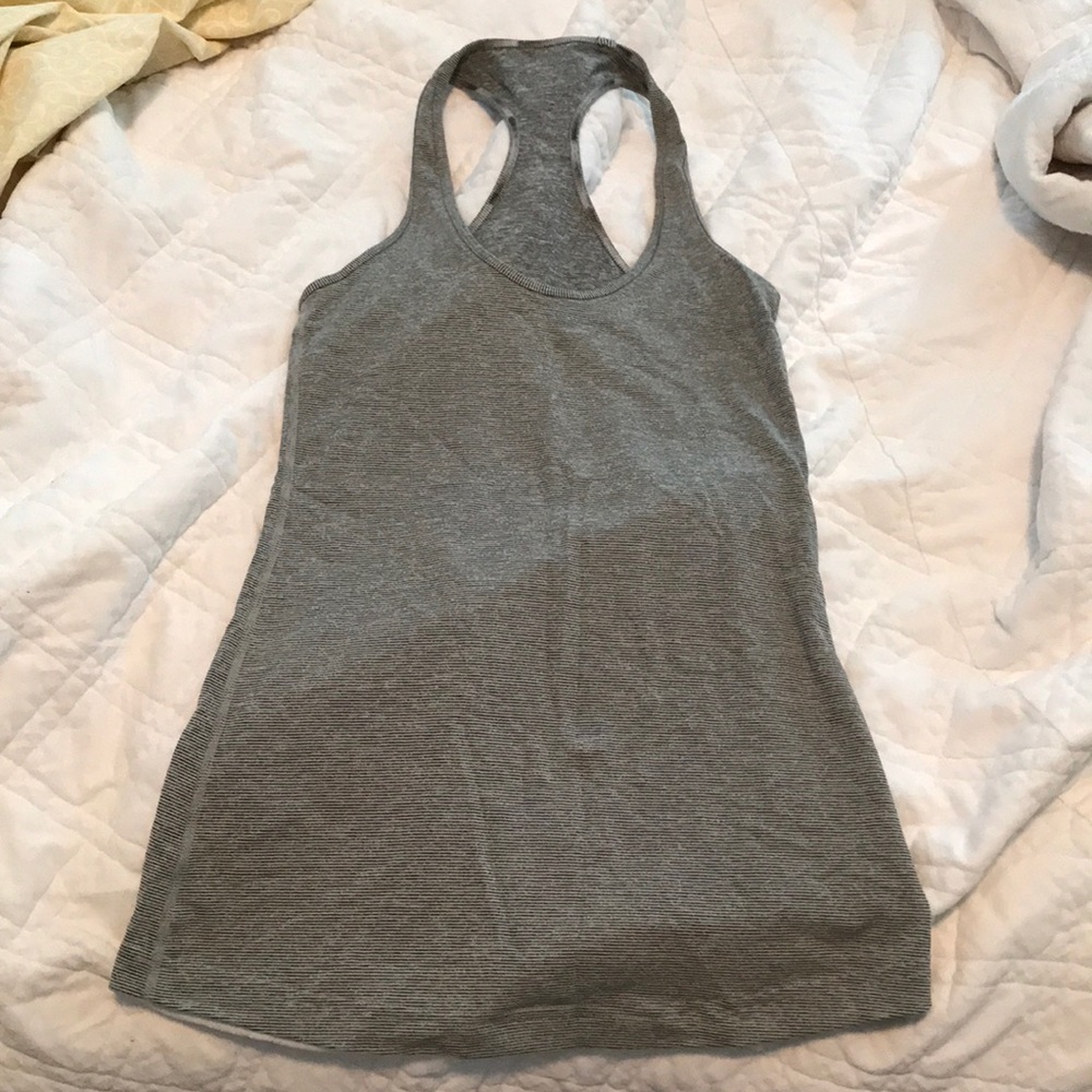 Lululemon cool racerback size 4 EUC